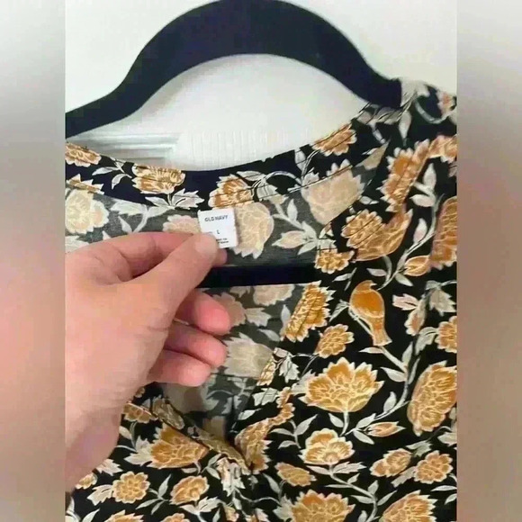 Old Navy Blouse black mustard bird and flora blouse, large - Picture 4 of 4